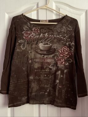 Women's Cappuccino Graphic Long-Sleeve Tee - Brown y2k grunge alternative